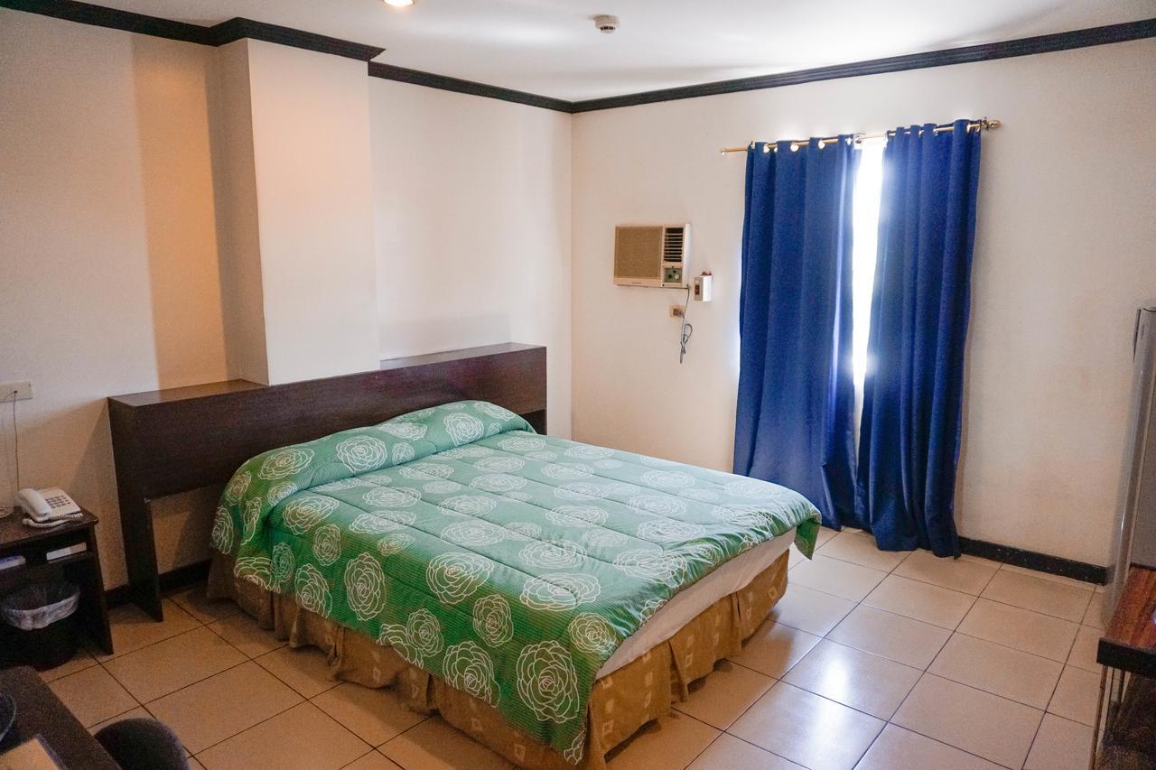 Crowne Garden Hotel Cebu Exteriér fotografie
